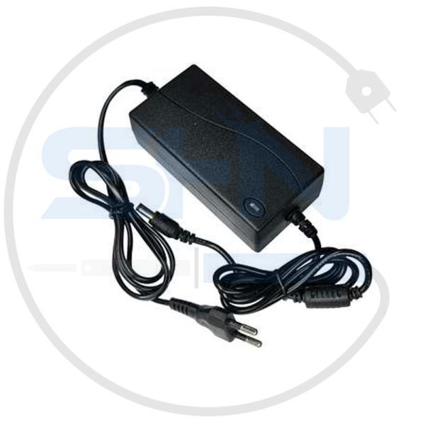 اداپتور پلاستیکی بین راهی 12V 5A